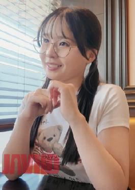 [
                        SIRO-5609-mosaic                    ] Mosaic SIRO-5609 The Pinnacle Of Plump Body Momo, 20 Years Old A Man’s Best Friend In A Flirty Sex Session! The Ultimate Hug! The Highest Point Of A Woman’s Body! First Shoot AV Application On The Internet AV Experience Shoot 2492